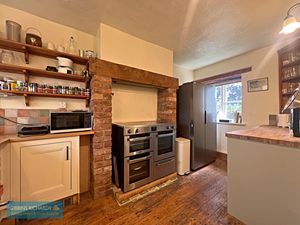 Kitchen- click for photo gallery